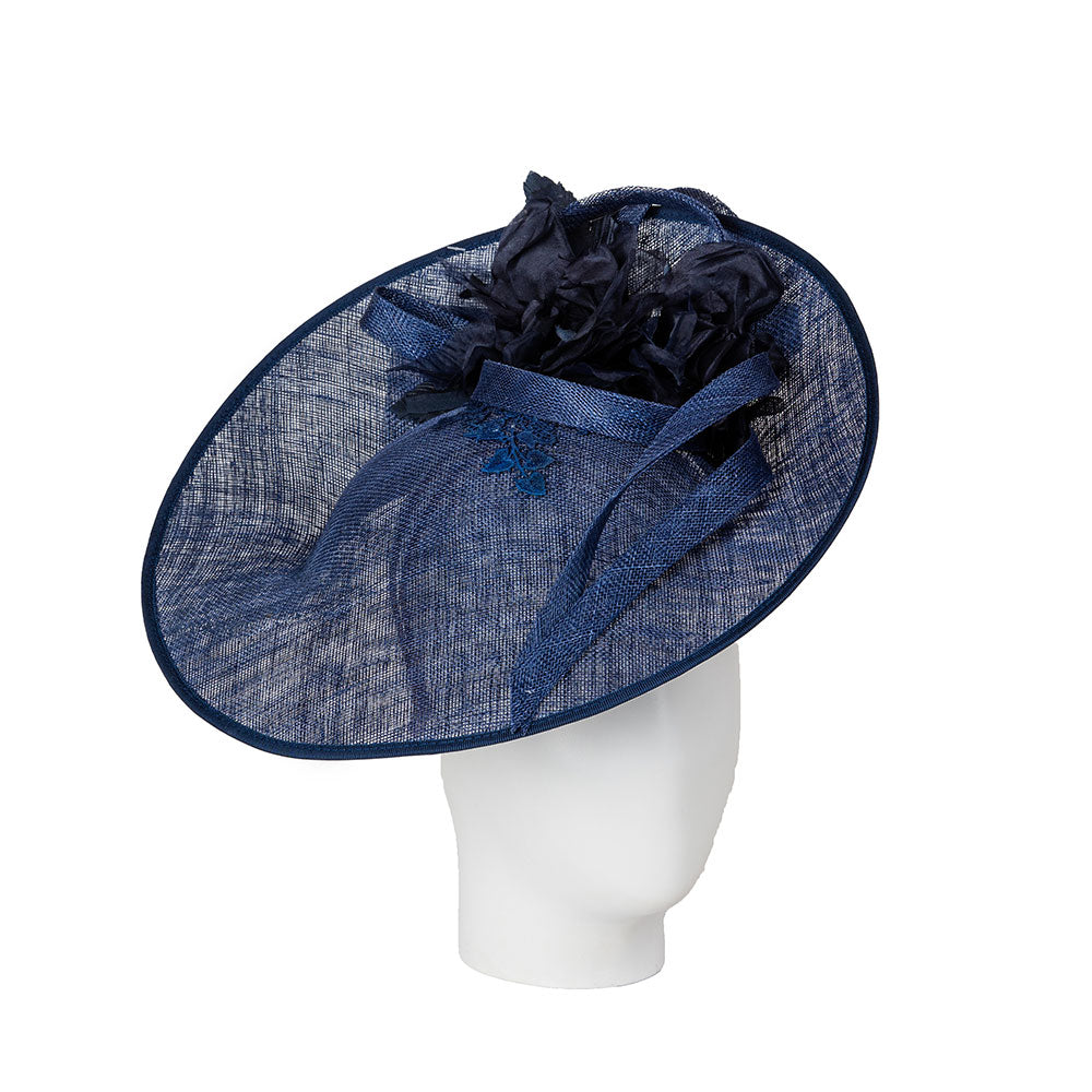 VX2302 | Saucer Wedding Hat | Saucer Hatinator | Vivien Sheriff